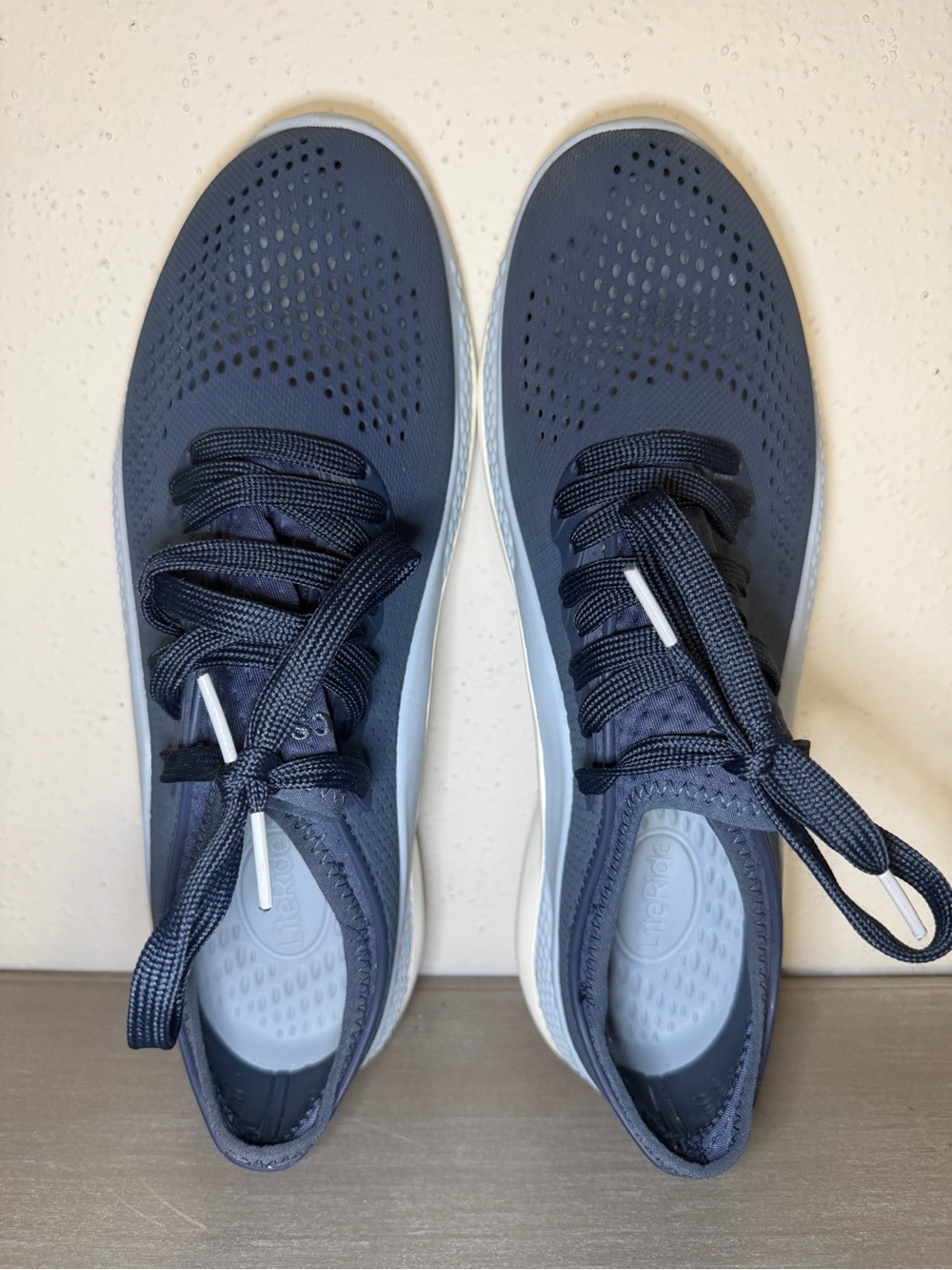 B21 Crocs Literide 360 Pacer Blue Mens Size 9M Lace Up Lightweight Sneakers - Picture 4 of 11